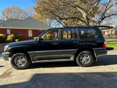 Used 2002 Lexus LX 470 4WD image 4