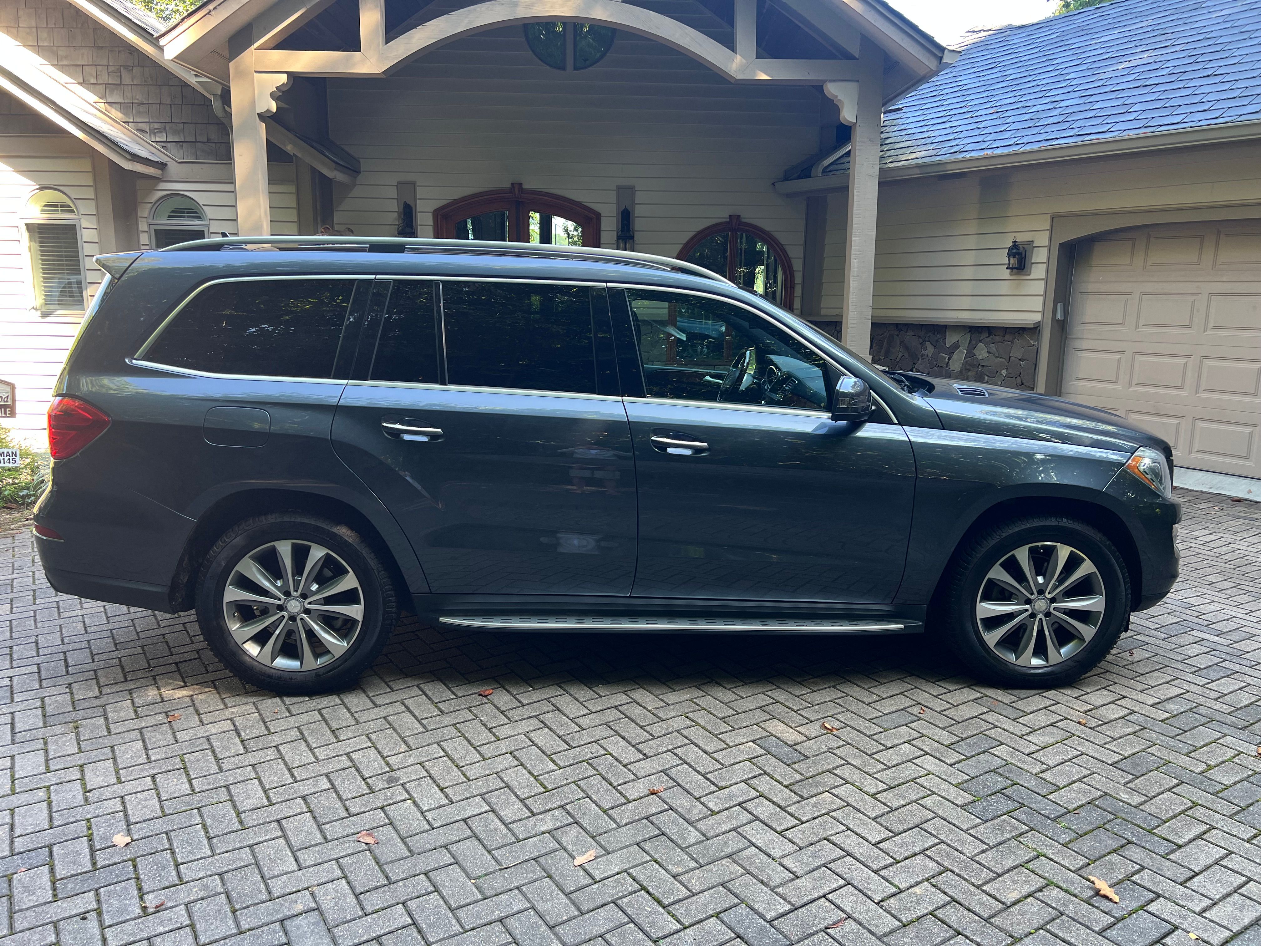 Used 2014 Mercedes-Benz GL 450 4MATIC image 2