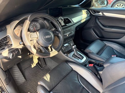 Used 2018 Audi Q3 2.0T Premium Plus w/ Premium Plus Package FWD image 10