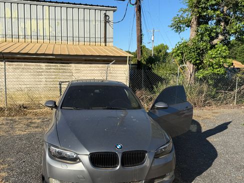 Used 2009 BMW 335i xDrive Coupe AWD/4WD image 5
