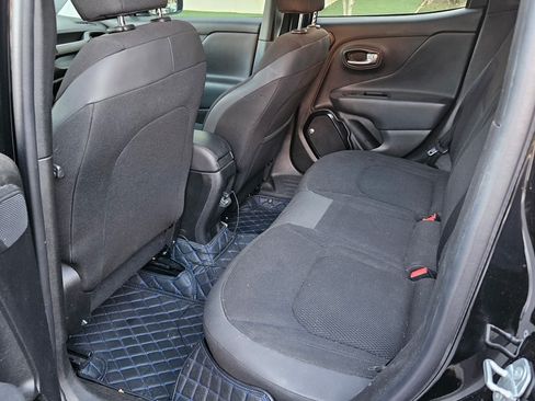 Used 2018 Jeep Renegade Altitude w/ Safety & Security Group image 13