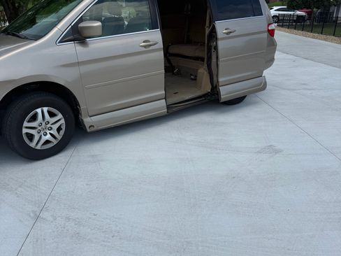 Used 2007 Honda Odyssey EX image 10
