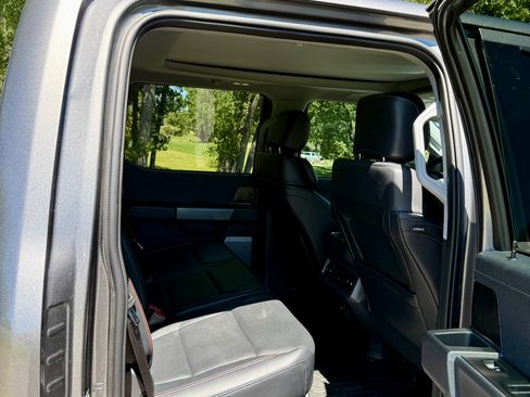 Used 2024 Ford F350 Lariat w/ Lariat Ultimate Package AWD/4WD image 13
