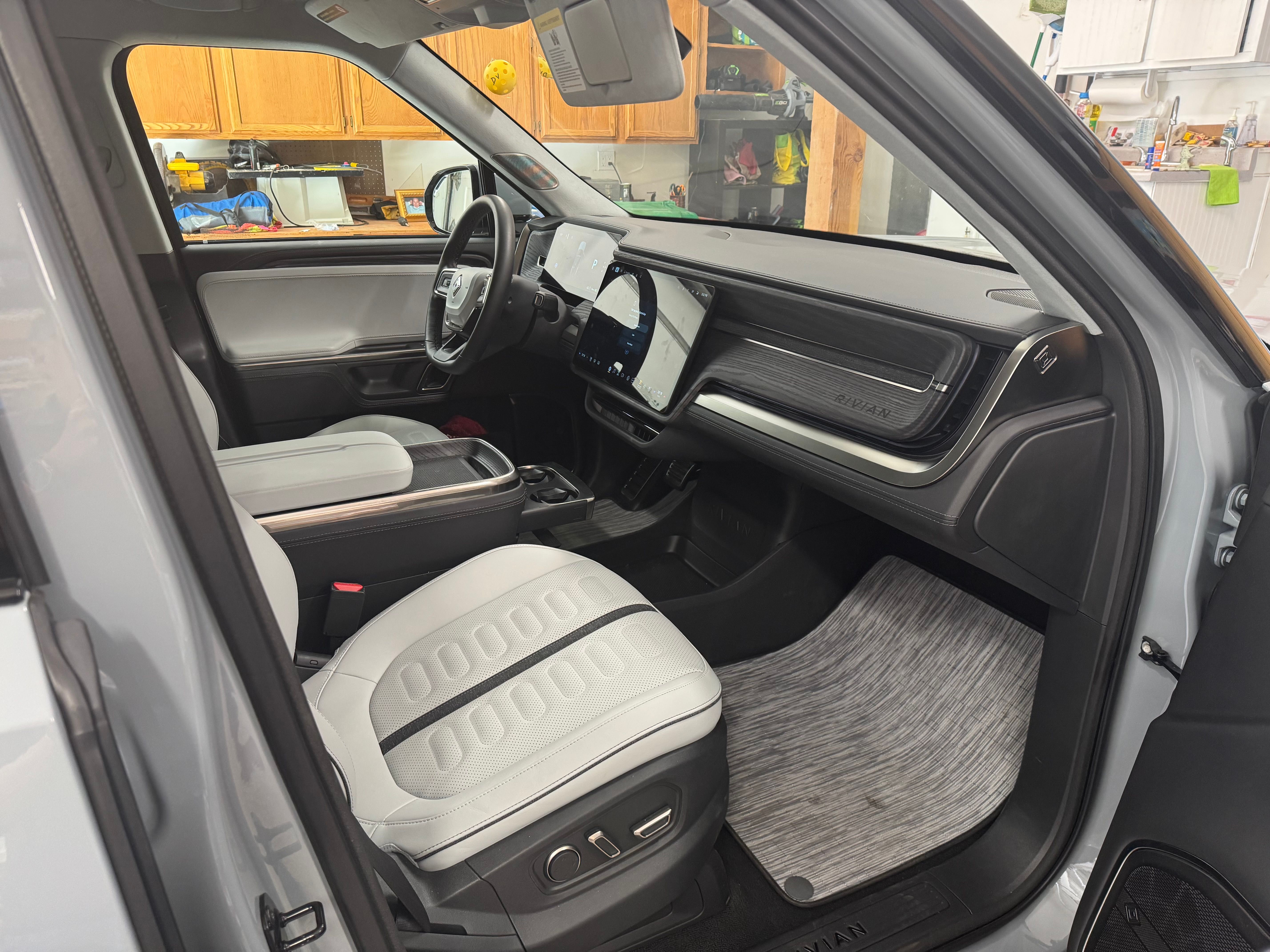 Used 2023 Rivian R1S Adventure Quad AWD/4WD image 13