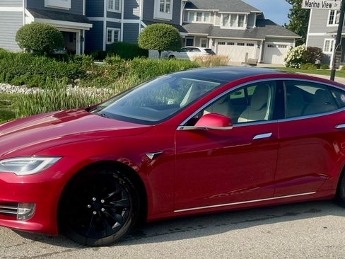 Used 2017 Tesla Model S 75D AWD/4WD image 1