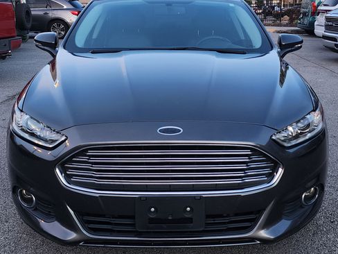 Used 2016 Ford Fusion Energi SE image 4