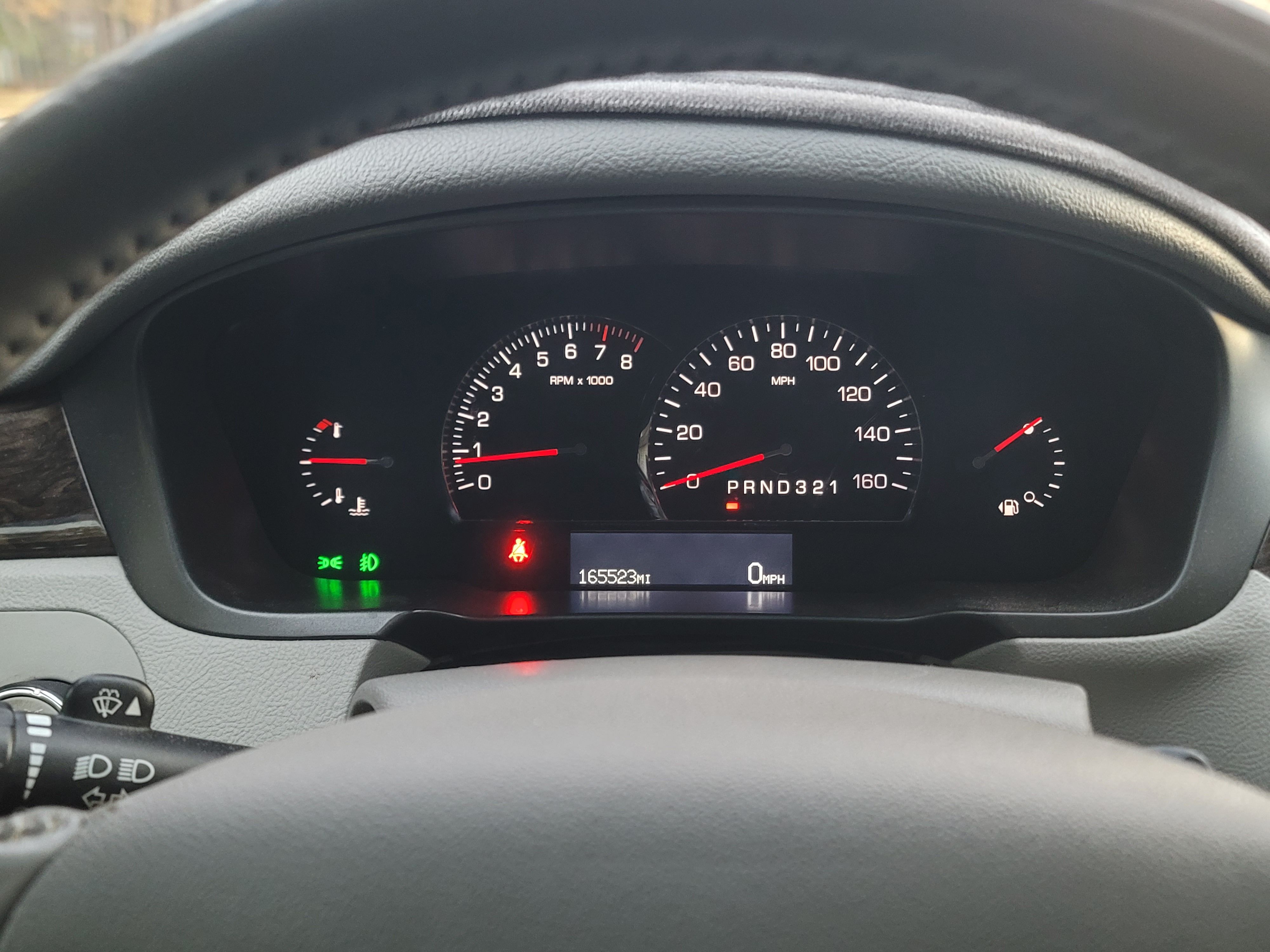 Used 2008 Cadillac DTS w/ Sun And Navigation Package FWD image 16