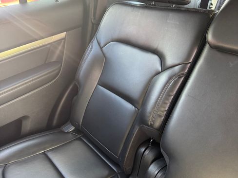 Used 2019 Ford Explorer XLT w/ Equipment Group 202A FWD image 14