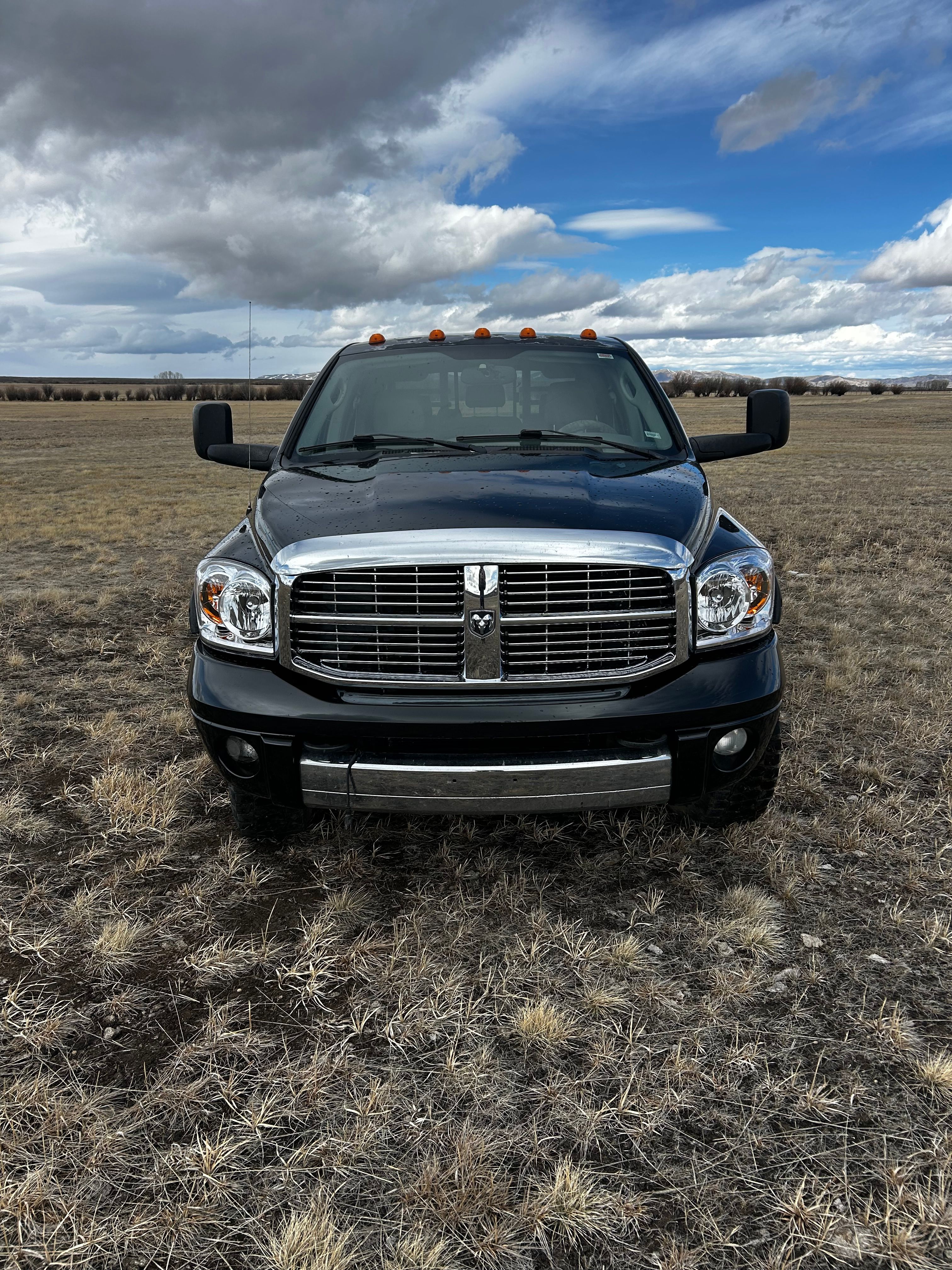 Used 2009 Dodge Ram 3500 Truck Laramie AWD/4WD image 4
