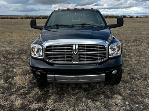 Used 2009 Dodge Ram 3500 Truck Laramie image 4