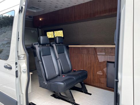Used 2023 Mercedes-Benz Sprinter 2500 image 8