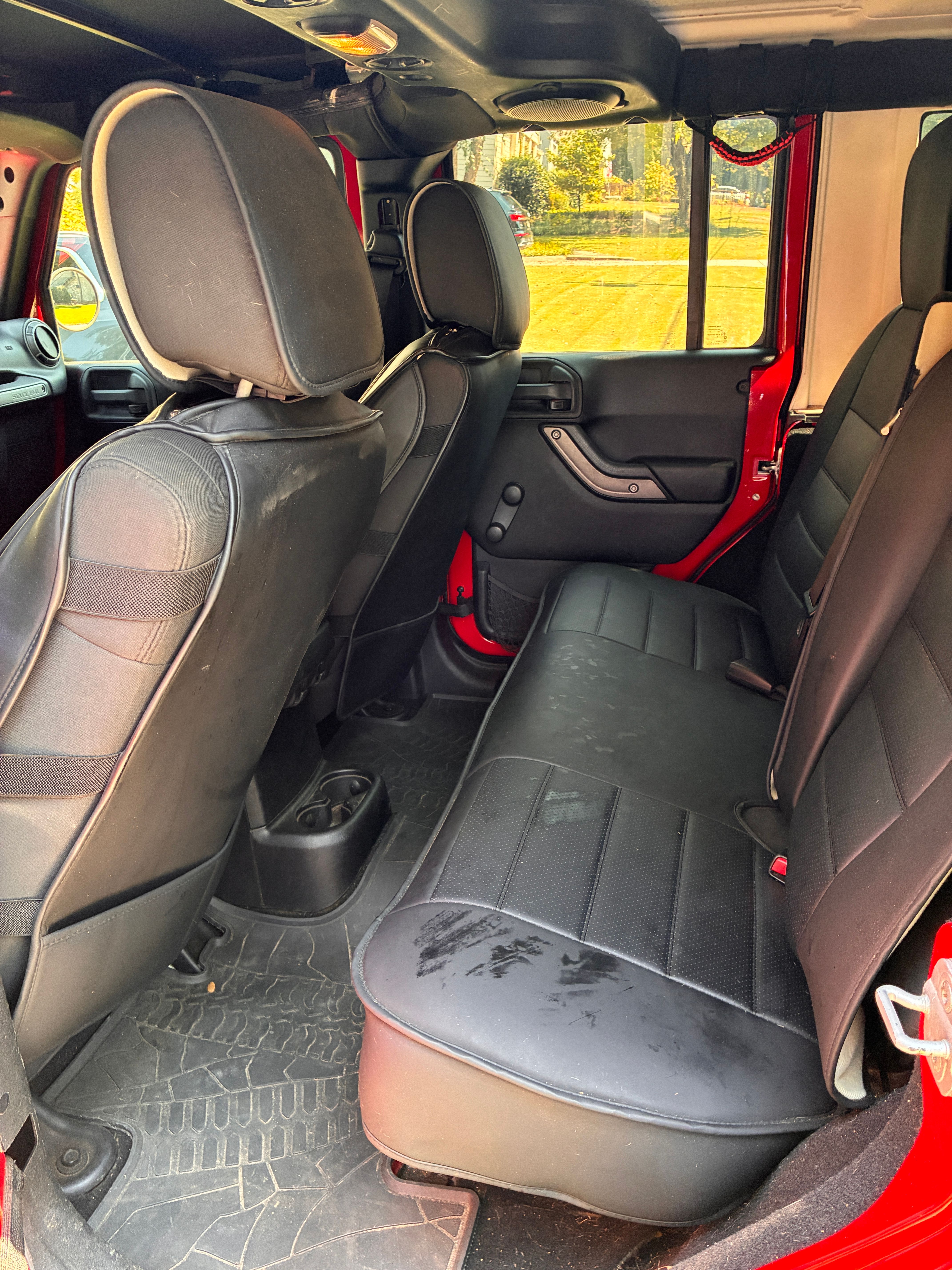 Used 2012 Jeep Wrangler Unlimited Sport AWD/4WD image 14