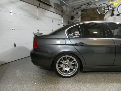 Used 2009 BMW 335i xDrive Sedan image 10