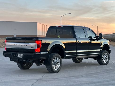 Used 2019 Ford F350 Limited image 8