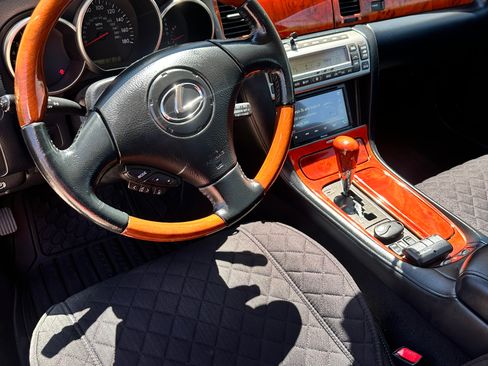 Used 2003 Lexus SC 430 Convertible image 8