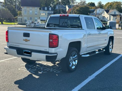 Used 2015 Chevrolet Silverado 1500 LTZ Z71 w/ Custom Sport Edition image 4