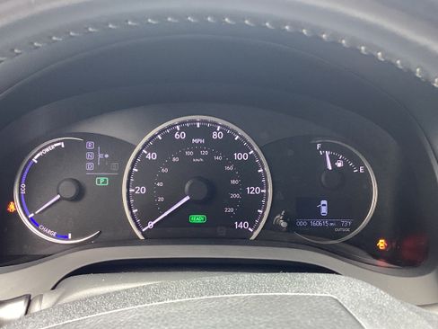 Used 2015 Lexus CT 200h w/ Navigation Package FWD image 14