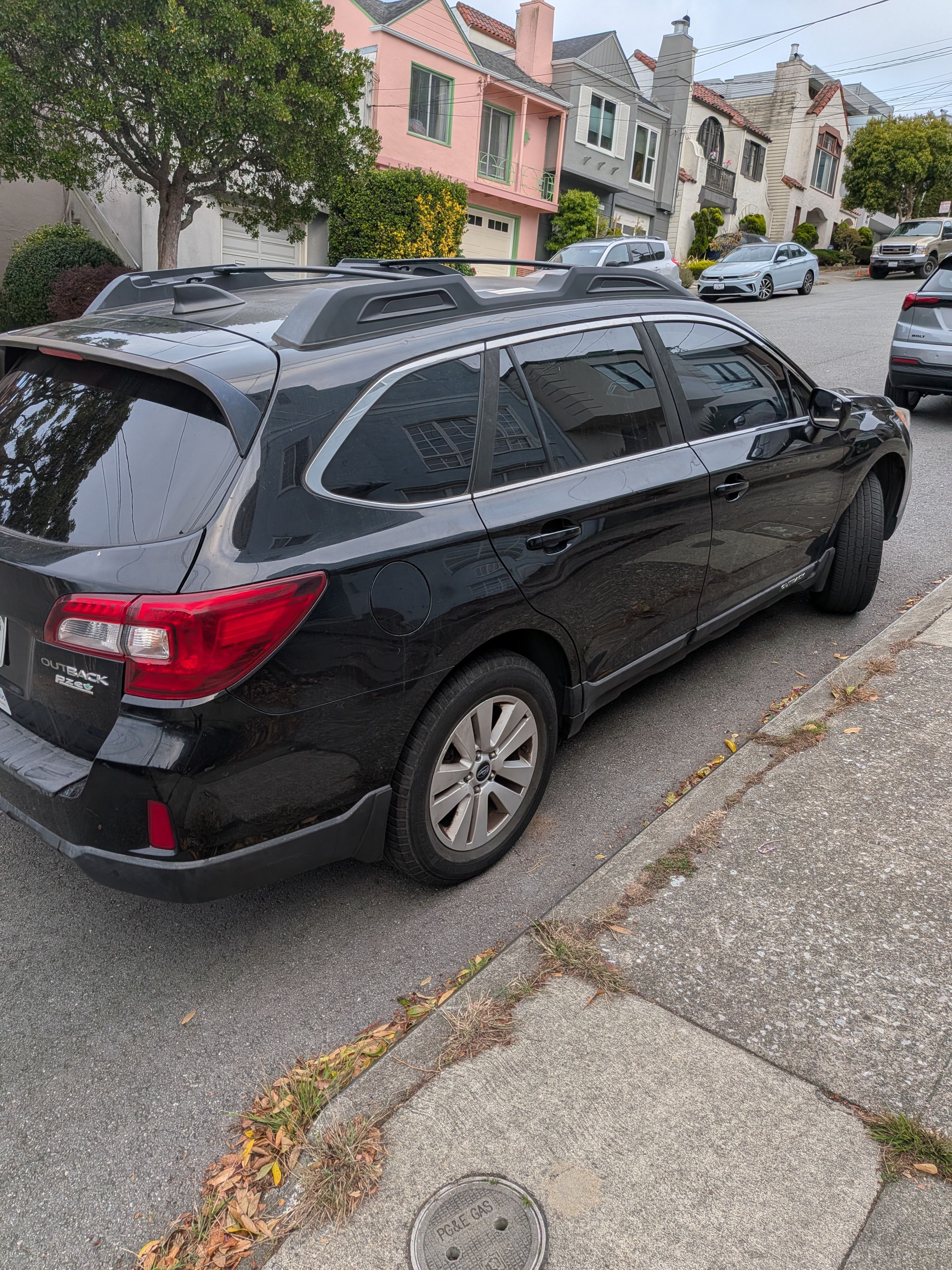 Used 2017 Subaru Outback 2.5i Premium AWD/4WD image 4