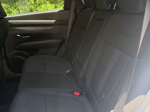 Used 2025 Hyundai Tucson SEL FWD image 18