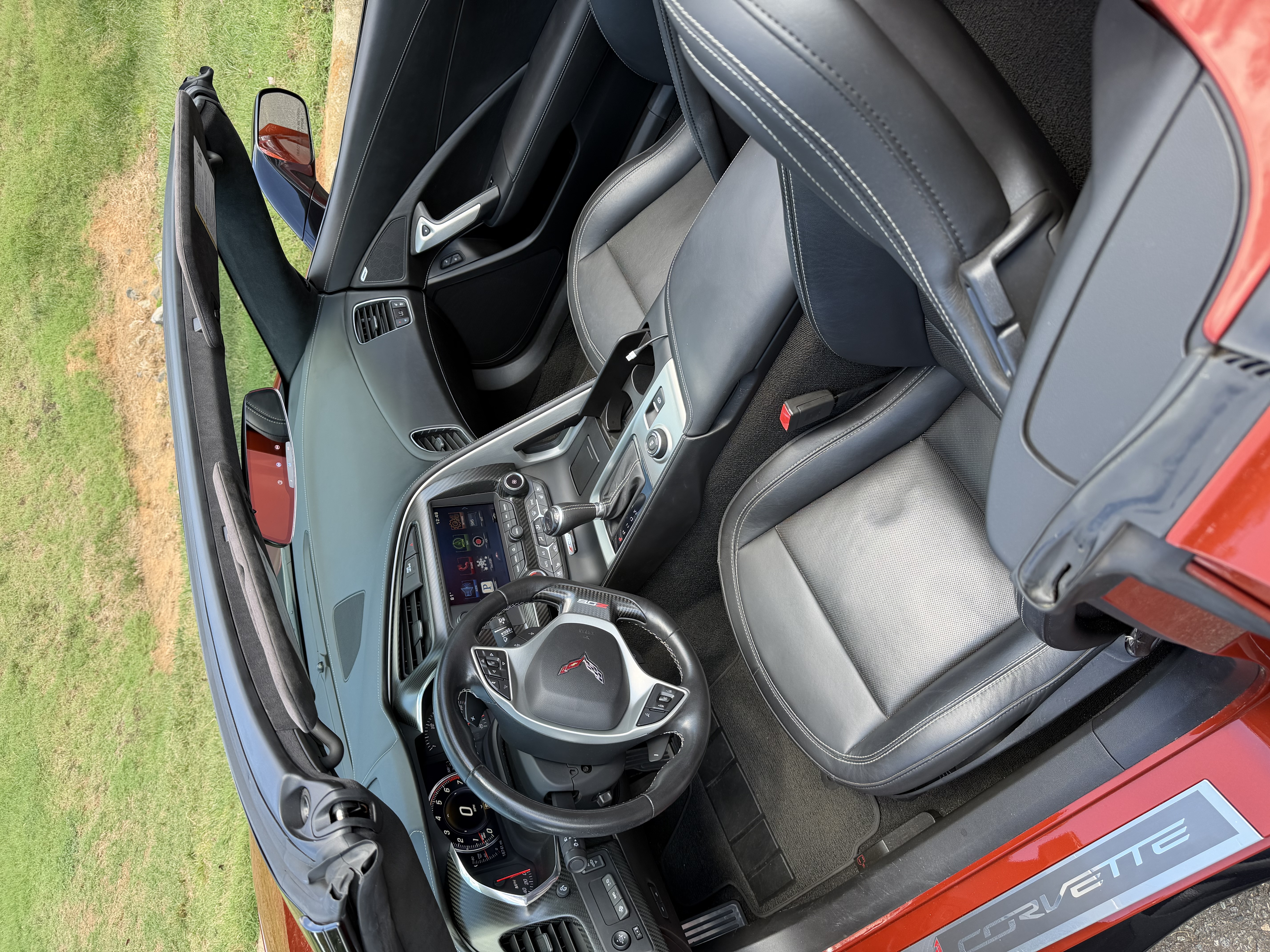 Used 2015 Chevrolet Corvette Z06 w/ 3LZ Preferred Equipment Group RWD image 8