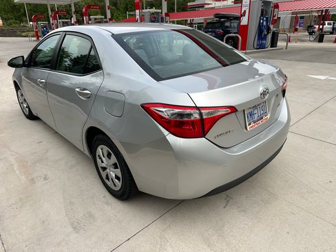 Used 2014 Toyota Corolla L image 20