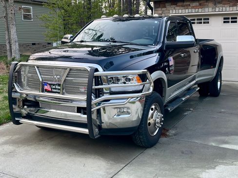 Used 2010 Dodge Ram 3500 Truck Laramie w/ Protection Group AWD/4WD image 2