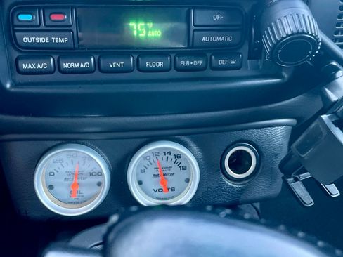 Used 2004 Mercury Marauder RWD image 10