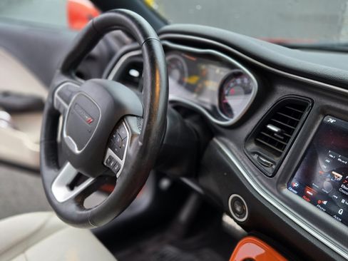 Used 2018 Dodge Challenger SXT Plus image 17