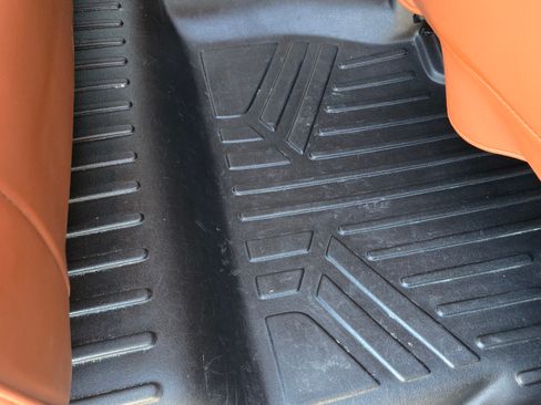 Used 2017 Toyota Tundra SR5 image 28