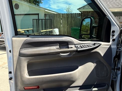 Used 2001 Ford F250 2WD Crew Cab Super Duty image 13