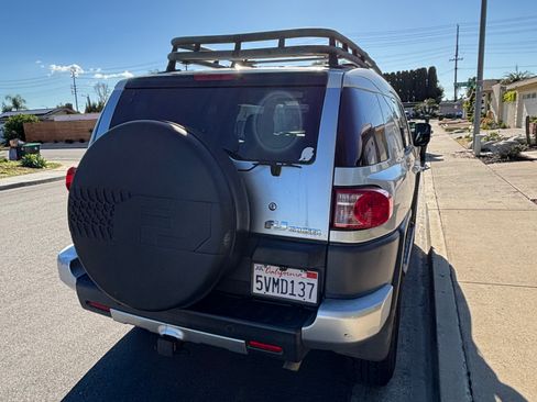 Used 2007 Toyota FJ Cruiser 4WD image 4