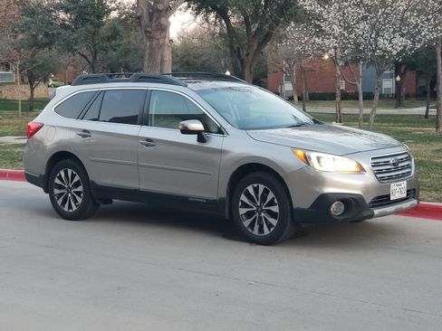 Used 2017 Subaru Outback 2.5i Limited image 4