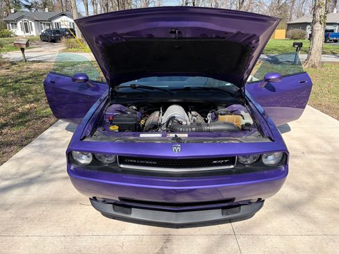 Used 2010 Dodge Challenger SRT8 w/ SRT Option Group II image 15