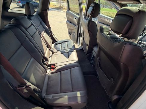 Used 2014 Jeep Grand Cherokee Summit AWD/4WD image 12