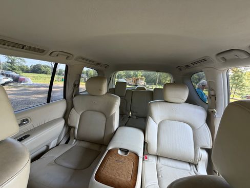 Used 2014 INFINITI QX80 2WD w/ Theater Package image 8
