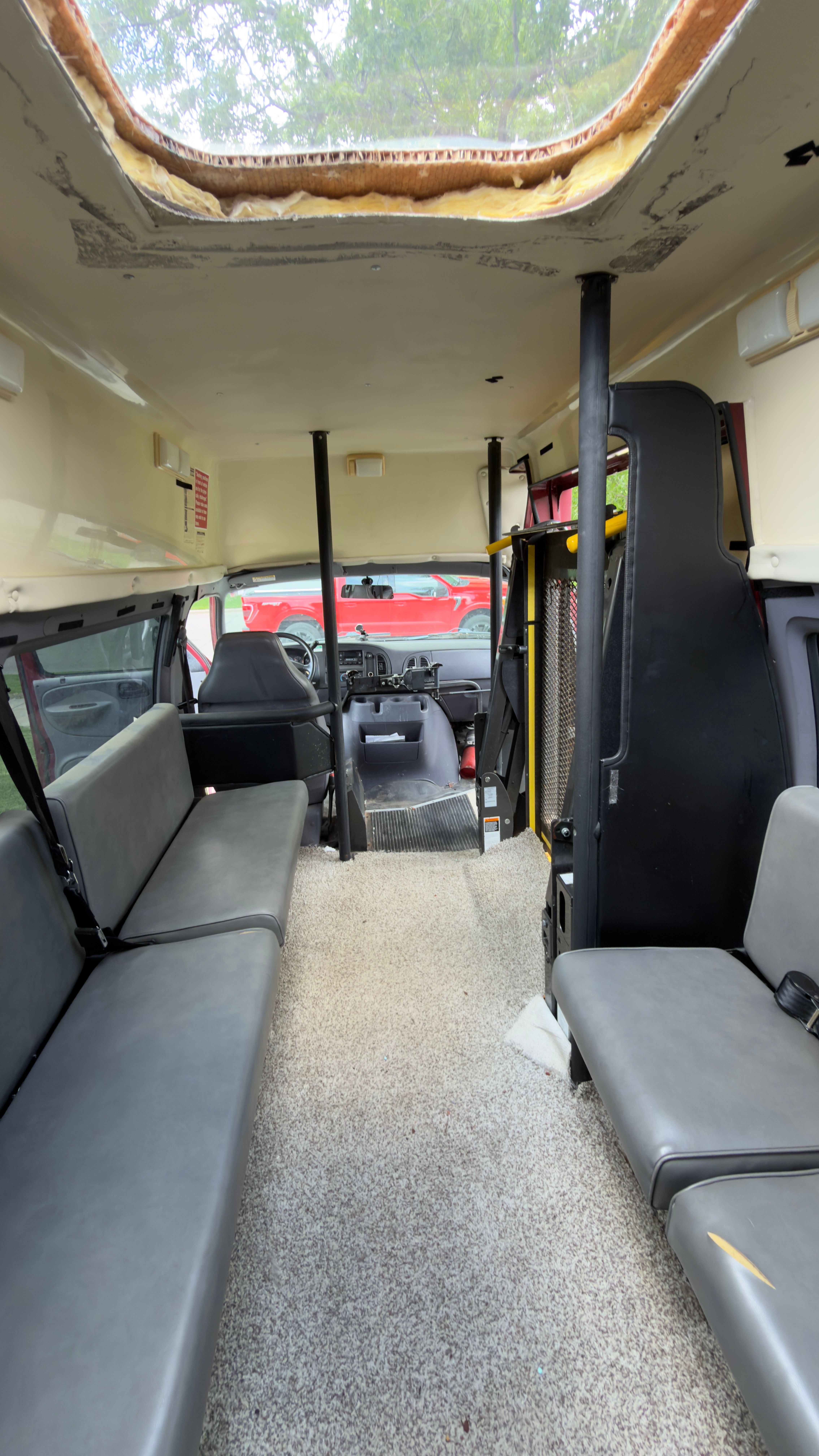 Used 1998 Dodge B3500 RWD image 15