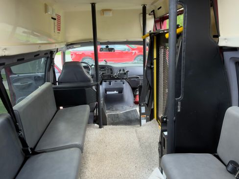 Used 1998 Dodge B3500 RWD image 15