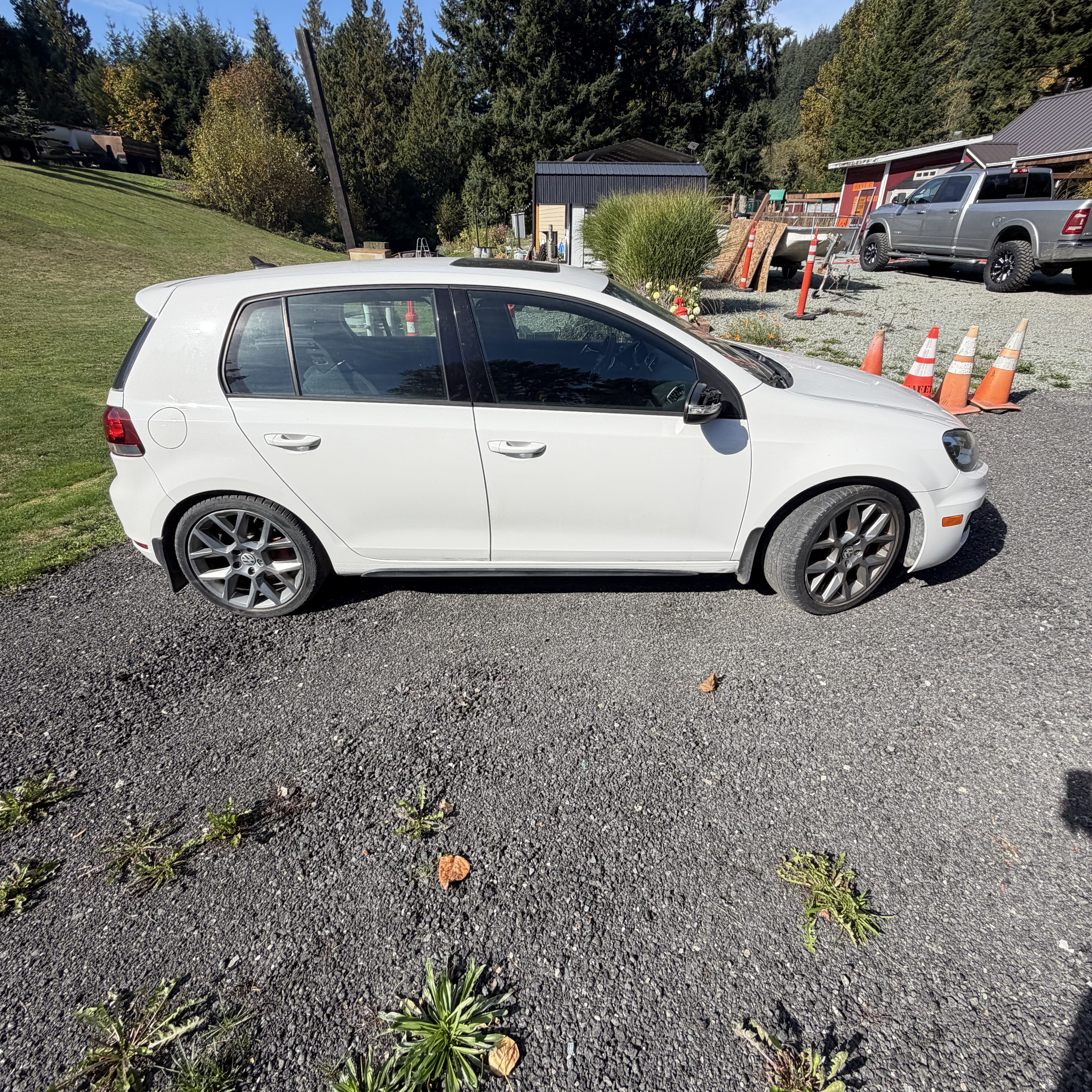 Used 2013 Volkswagen GTI Driver's Edition FWD image 6