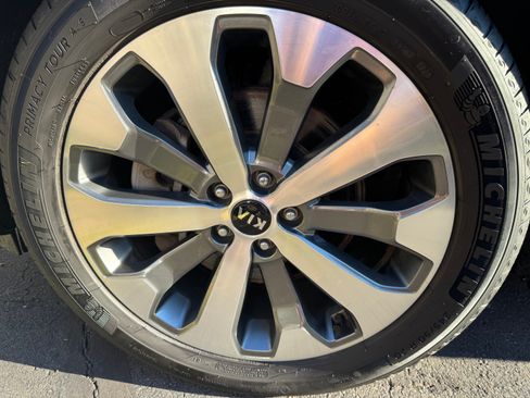 Used 2020 Kia Telluride EX w/ EX Premium Package AWD/4WD image 18