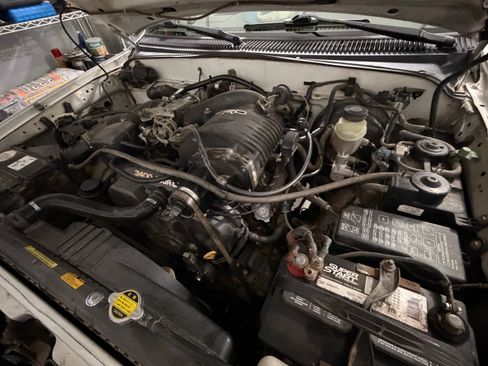 Used 2000 Toyota Tacoma 4x4 Xtracab V6 image 21