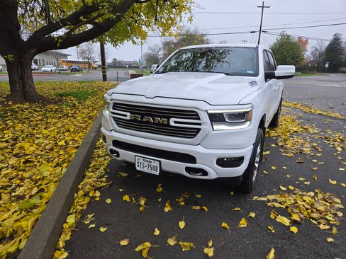 Used 2023 RAM 1500 Laramie image 2