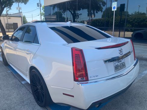 Used 2011 Cadillac CTS Luxury RWD image 8