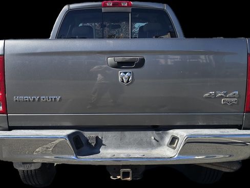 Used 2005 Dodge Ram 2500 Truck SLT image 10