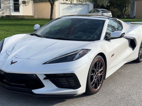 Used 2023 Chevrolet Corvette Stingray Premium Cpe w/ Z51 Performance Package image 1