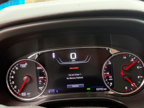 Used 2021 GMC Acadia Denali w/ Denali Ultimate Package AWD/4WD image 2