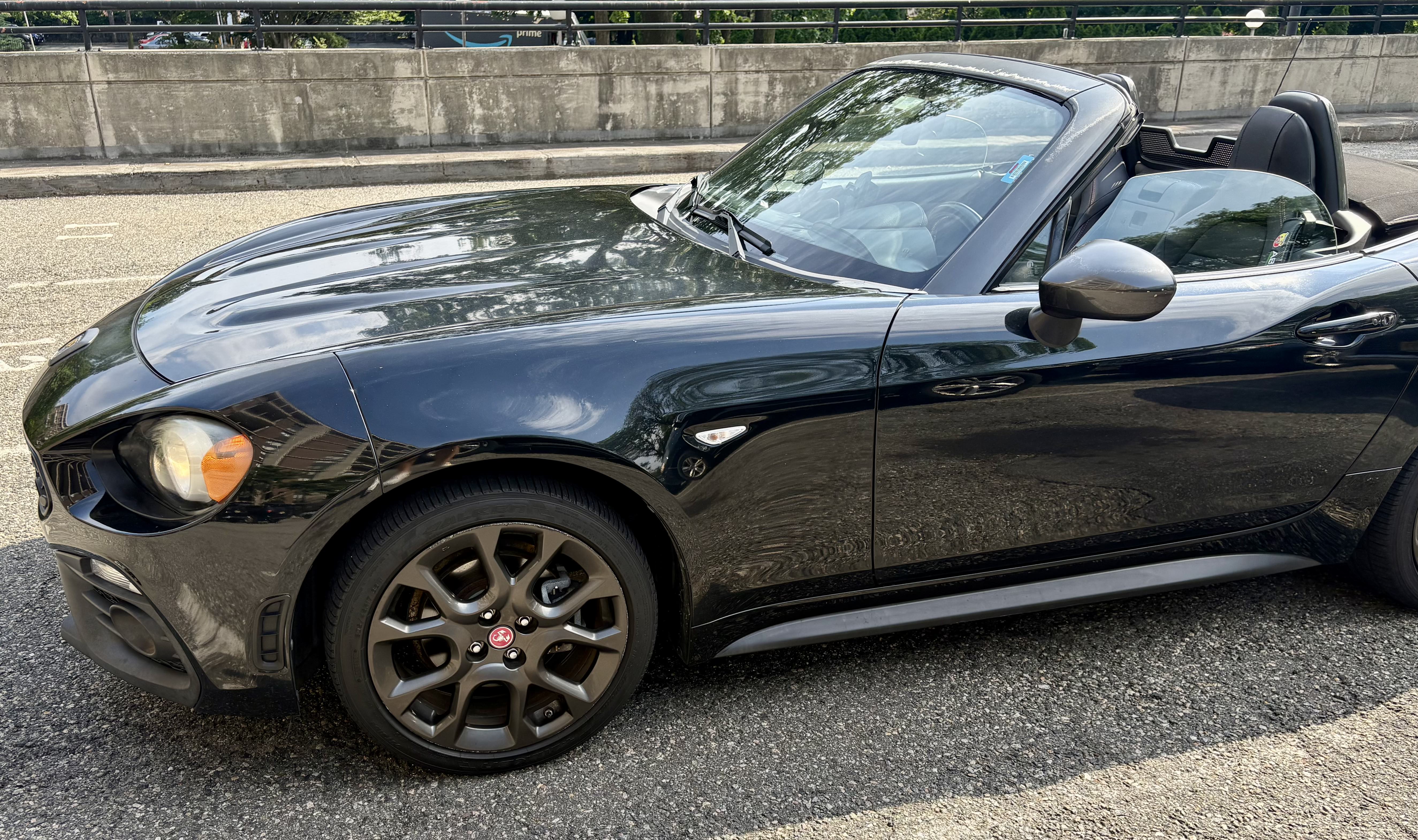 Used 2017 FIAT 124 Spider Abarth RWD image 6