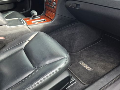 Used 2013 Chrysler 300 Sedan 4D w/ Driver Convenience Group image 13