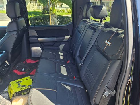 Used 2023 Ford F250 Platinum image 11