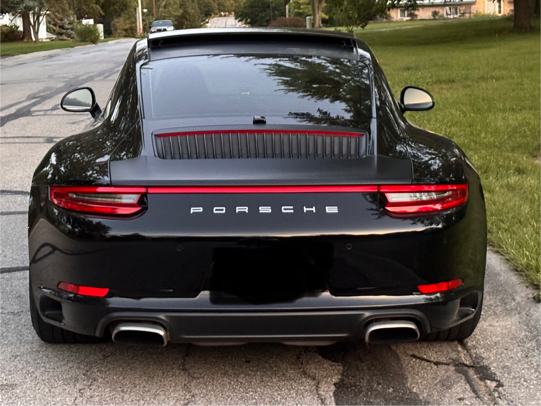 Used 2017 Porsche 911 Carrera 4 AWD/4WD image 12