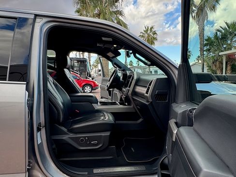 Used 2022 Ford F350 Platinum image 8